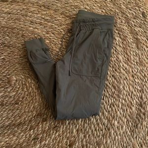 Lulu joggers